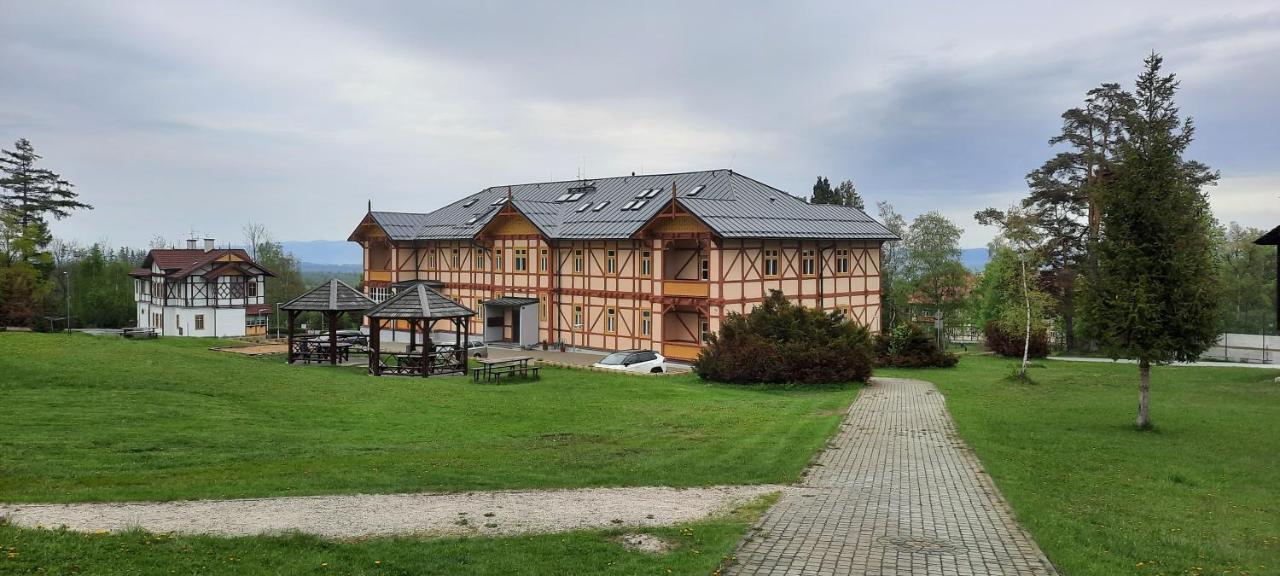 Vila Kollar Apartman 2 Vysoke Tatry Luaran gambar